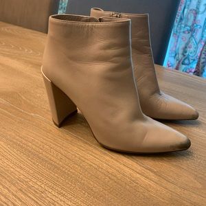 Nude Stuart Weitzman heeled ankle boot size 7